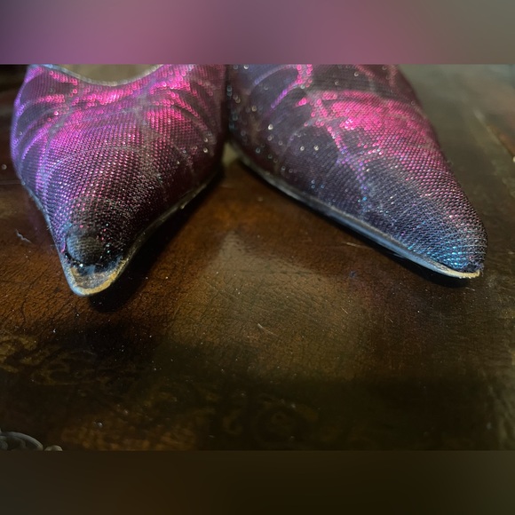 Donald J Pliner metallic heeled slides, size 10 - Picture 6 of 9